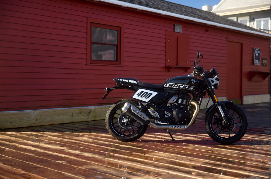 Thruxton 400  