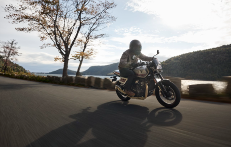 Thruxton 400 Café Racer