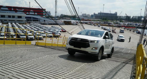 ekspor toyota